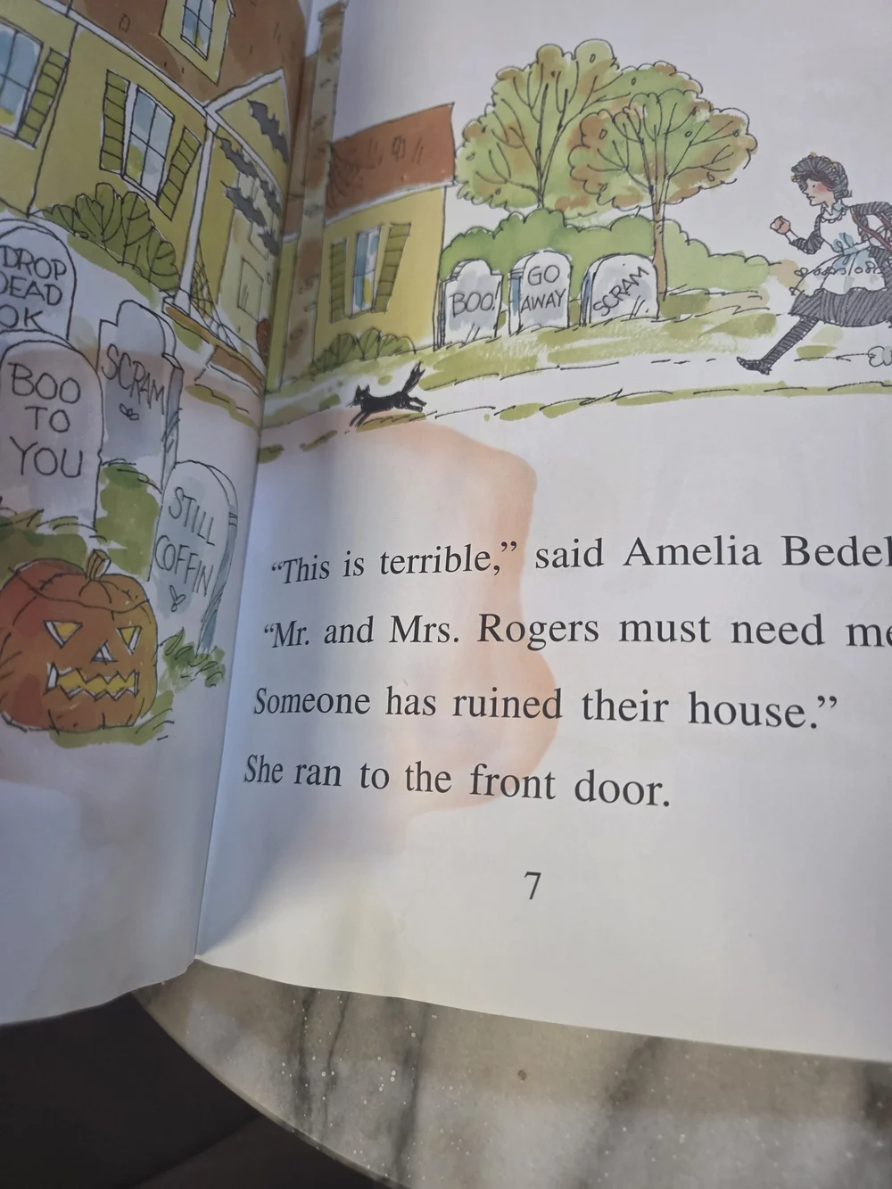 Haunting Halloween Childrens Book Amelia Bedelia Happy Read-Aloud